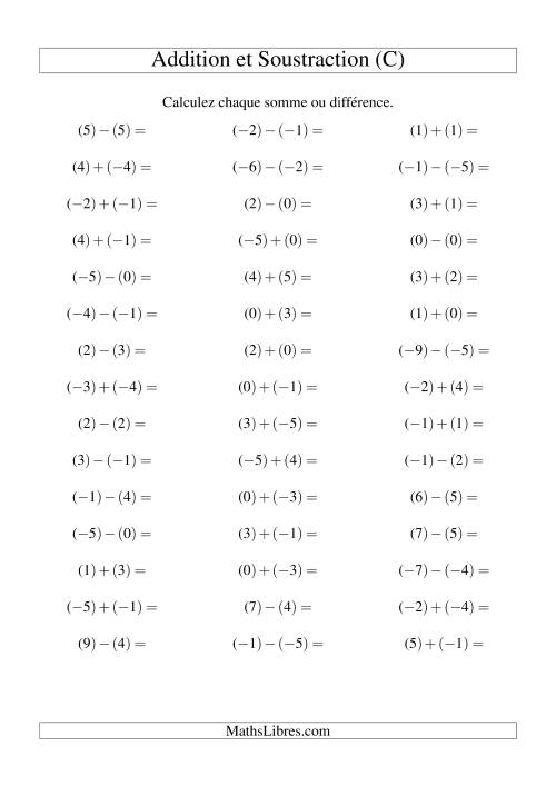 Addition et soustraction de nombres entiers avec parenthèses autour de chaque entier (-5 à 5) (45 par page) (C)