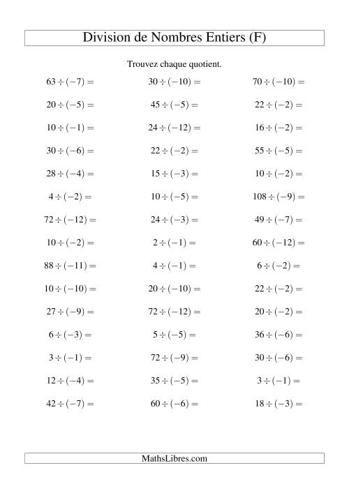 Division de nombres entiers -- Positif divisé par négatif (45 par page) (F)