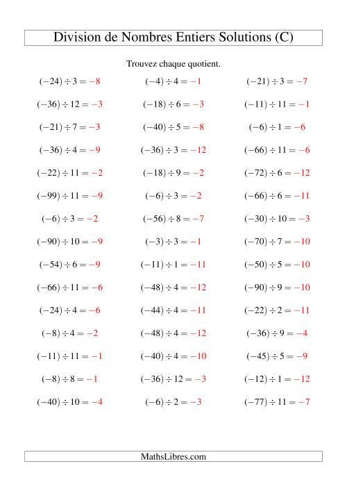 Division de nombres entiers -- Négatif divisé par positif (45 par page) (C) page 2
