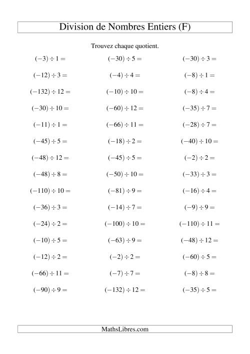 Division de nombres entiers -- Négatif divisé par positif (45 par page) (F)
