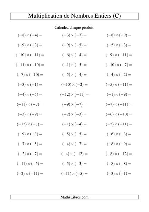Multiplication de nombres entiers -- Négatif multiplié par négatif (45 par page) (C)