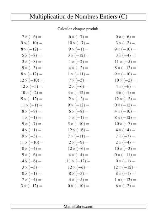 Multiplication de nombres entiers -- Positif multiplié par négatif (75 par page) (C)