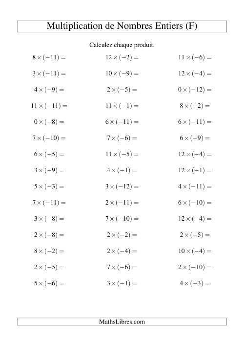 Multiplication de nombres entiers -- Positif multiplié par négatif (45 par page) (F)