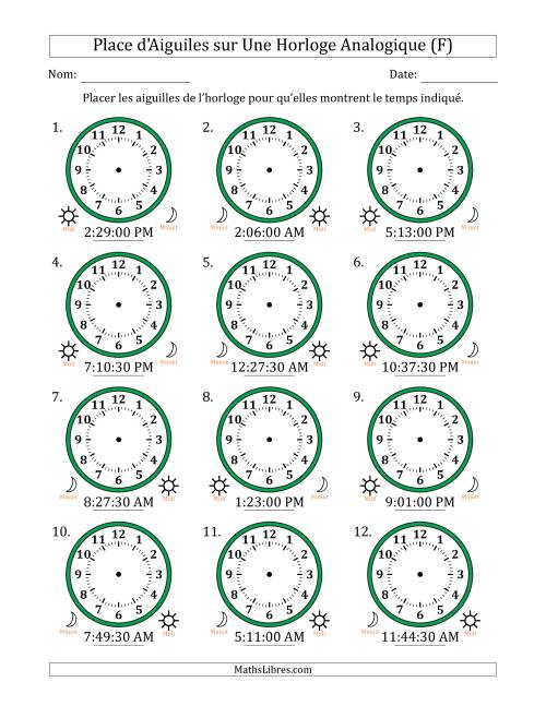 Place d'Aiguiles sur Une Horloge Analogique utilisant le système horaire sur 12 heures avec 30 Secondes d'Intervalle (12 Horloges) (F)